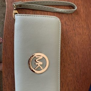 Michael Kors wristlet